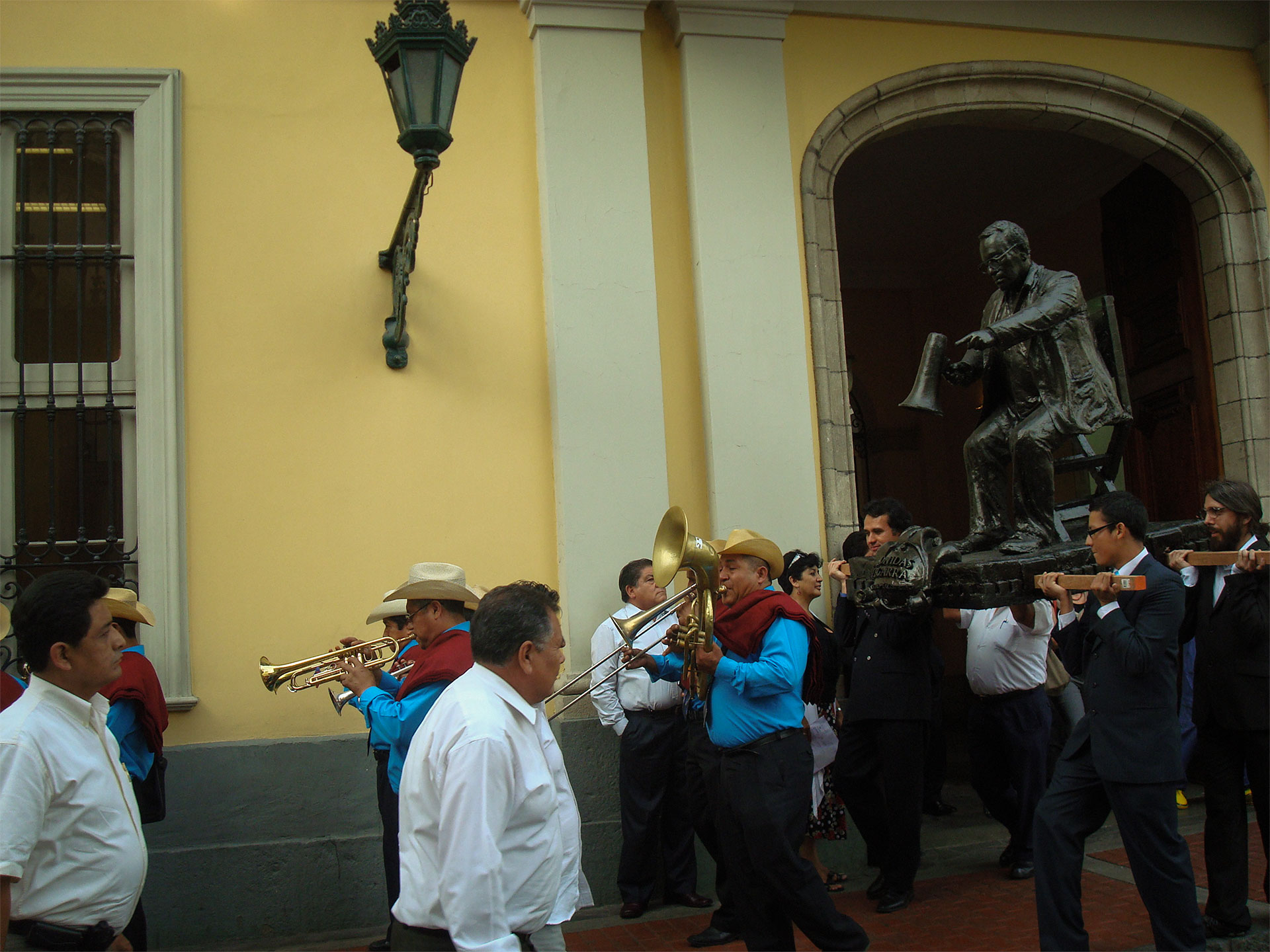 Huanchaco - Fernando Gutierrez Cassinelli